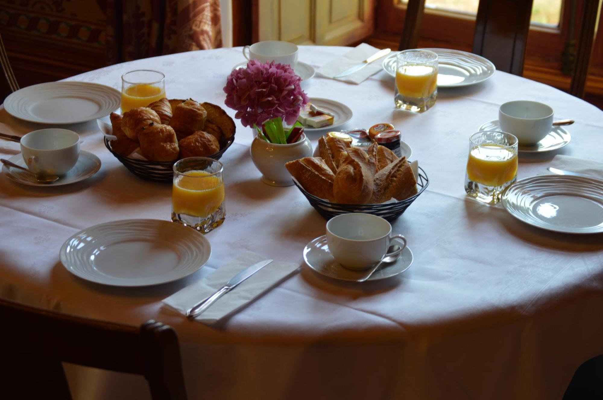 Domaine De Brou Hotel Noyant-de-Touraine Екстериор снимка
