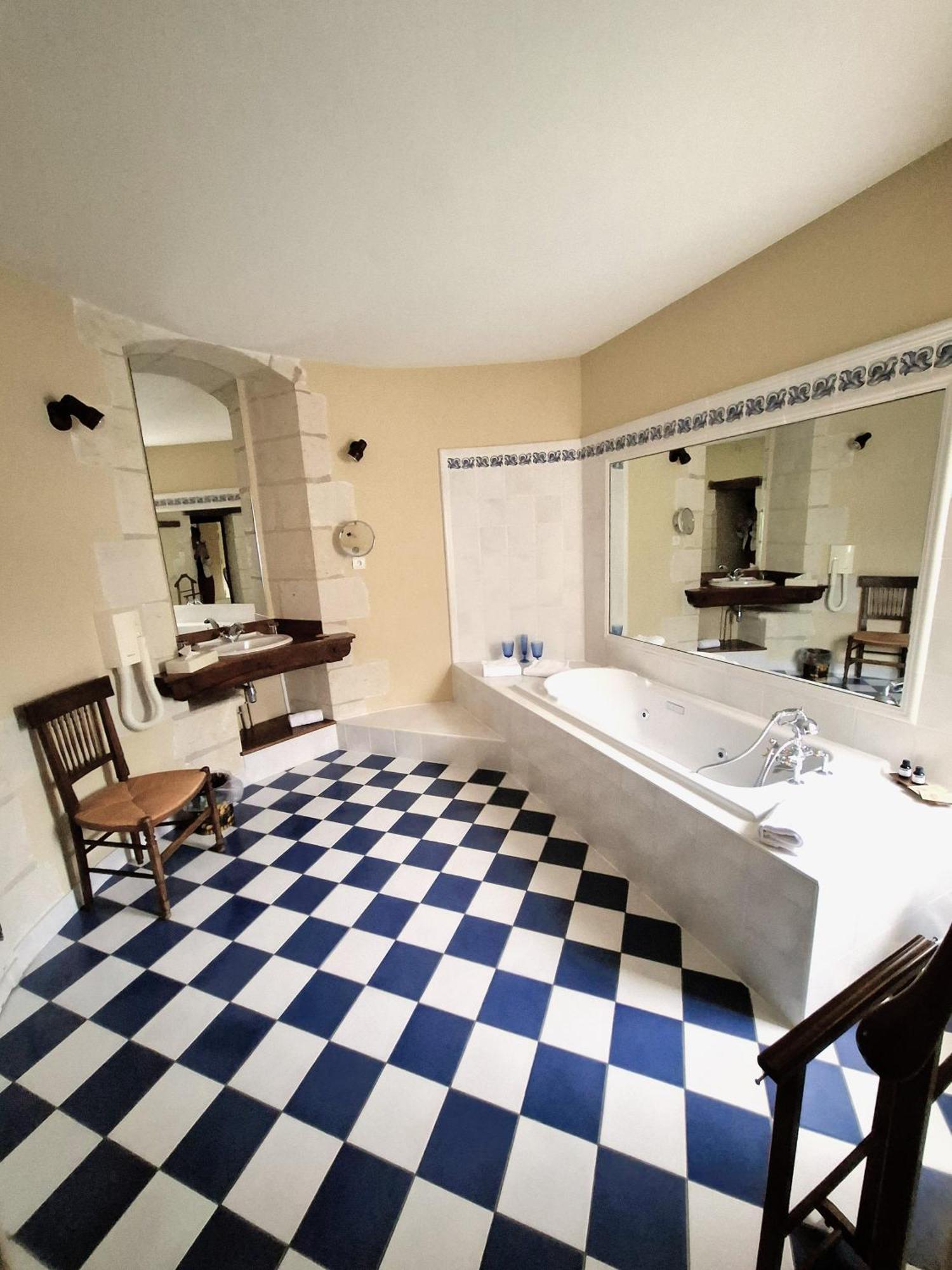 Domaine De Brou Hotel Noyant-de-Touraine Екстериор снимка